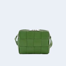 보테가 베네타 카세트 카메라백 아보카도